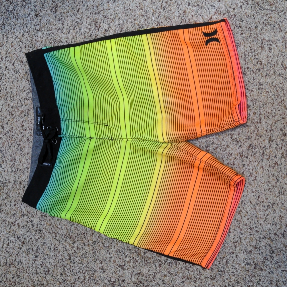 HURLEY Swim trunks shorts - boys 12/26